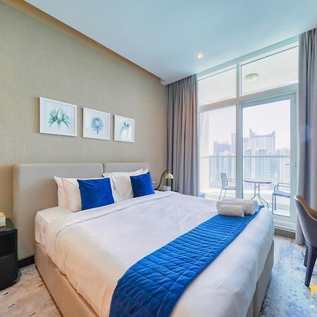 Sleek Studio In Prive With Stunning Canal View 두바이 외부 사진
